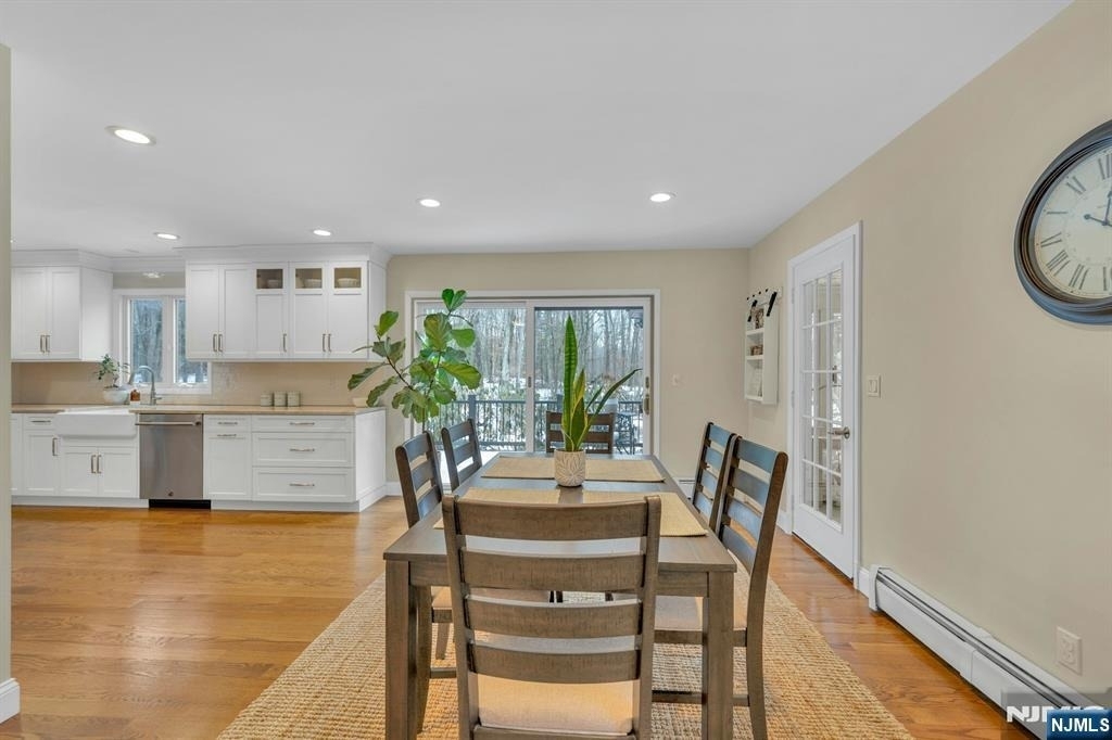 359 Hillview - Photo 13