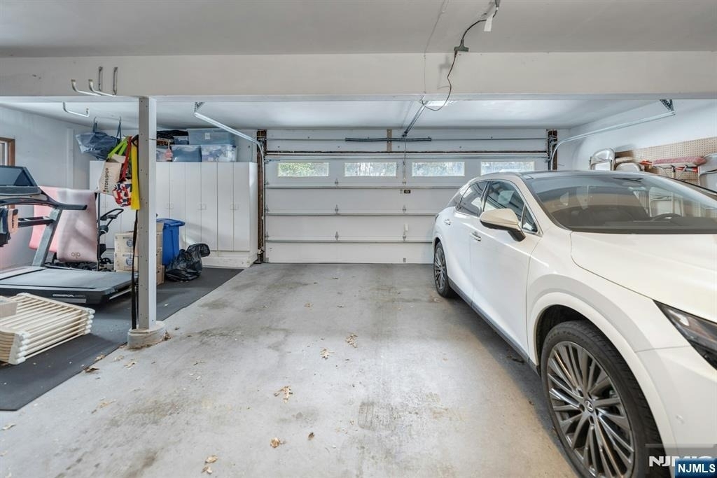 359 Hillview - Photo 24
