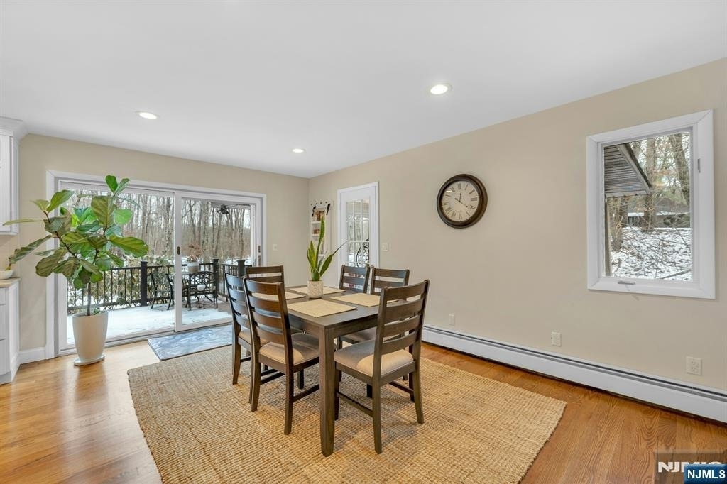 359 Hillview - Photo 14