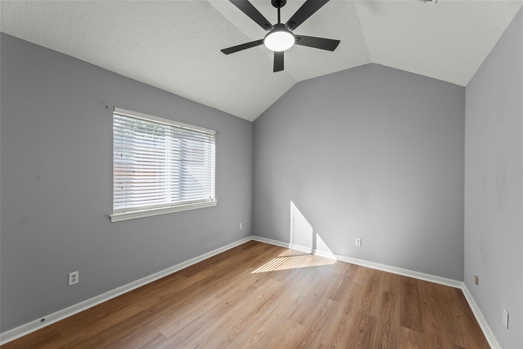 1019 Sugar Mountain Court - Photo 17