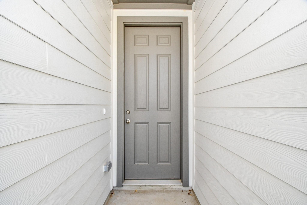 27927 Western Creek Court - Photo 2