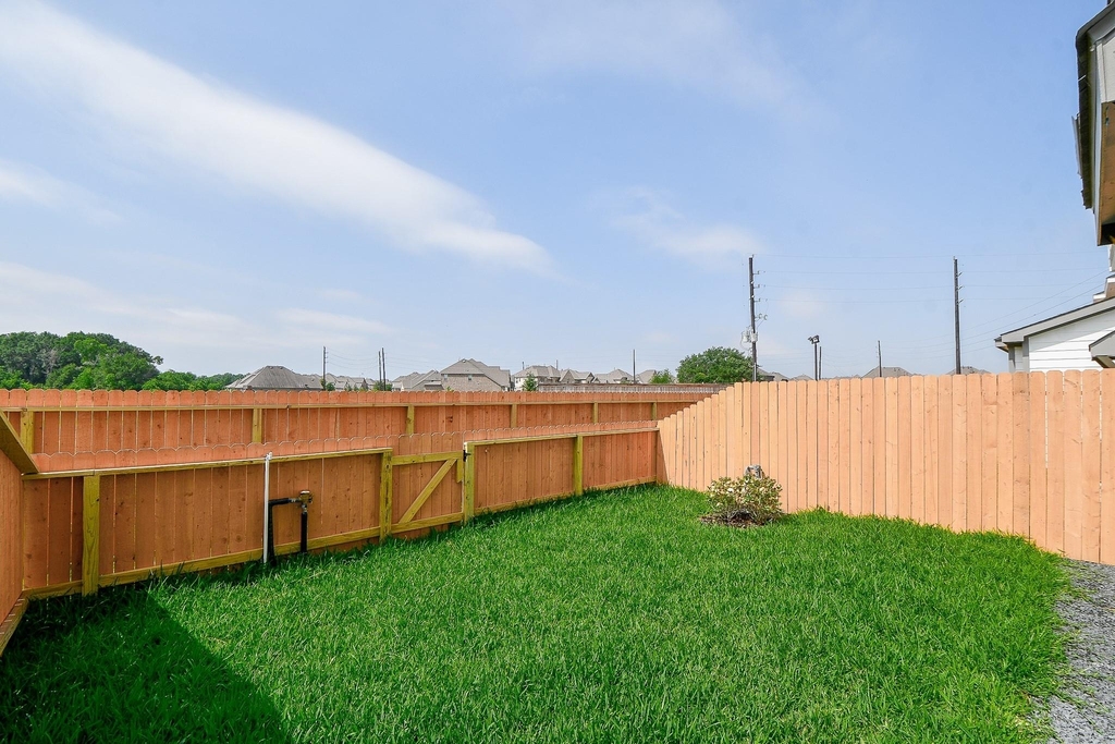 27927 Western Creek Court - Photo 24