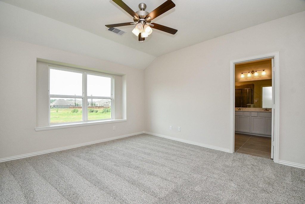 27927 Western Creek Court - Photo 14