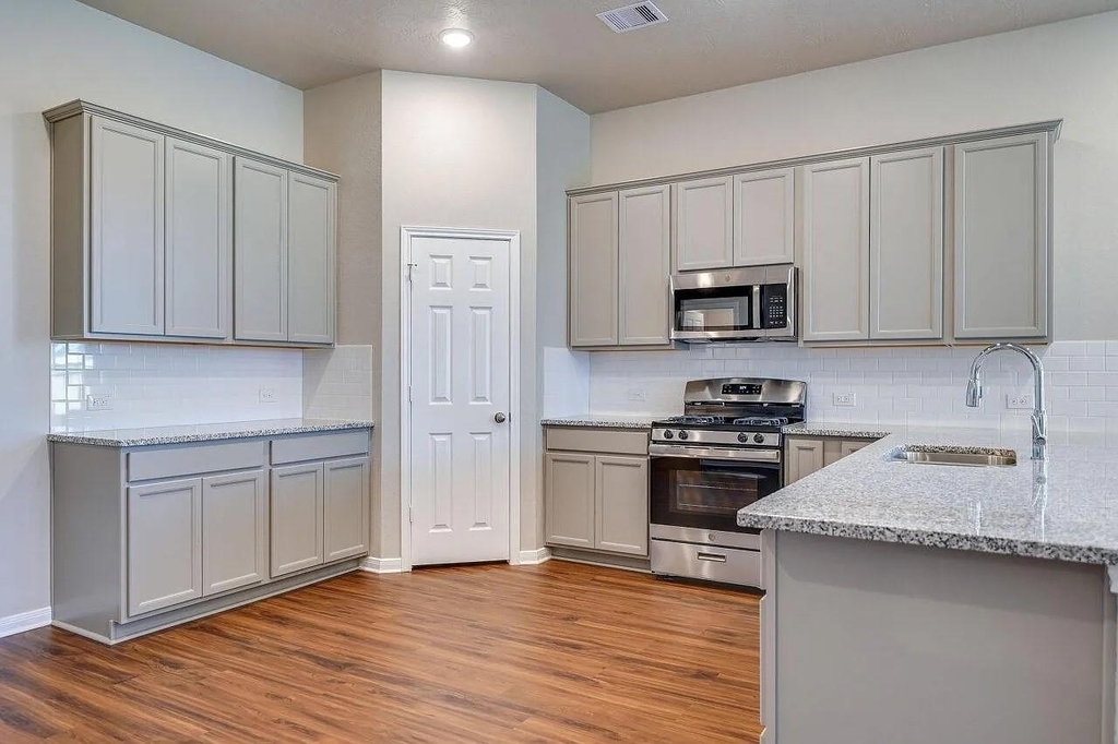 1022 Tomball Downs Drive - Photo 6