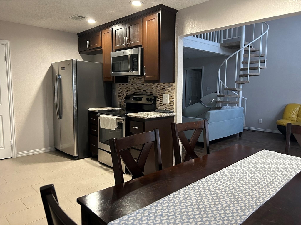 306 Isles End Road - Photo 13