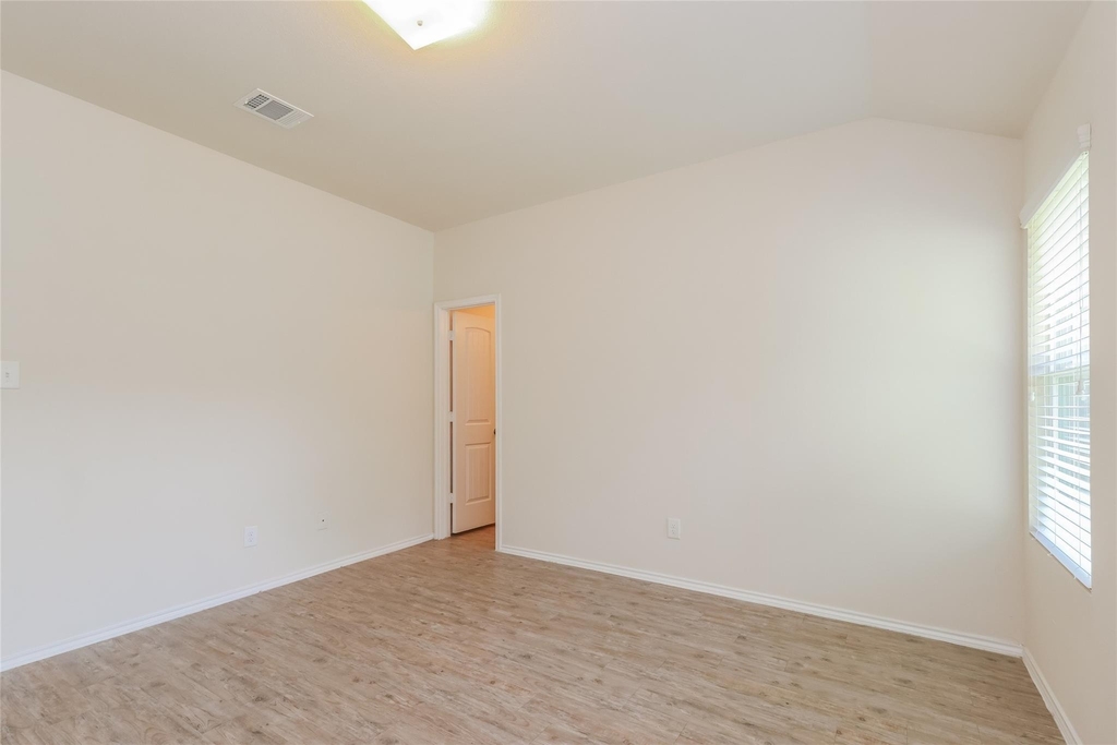 13918 Westfield Drive - Photo 6