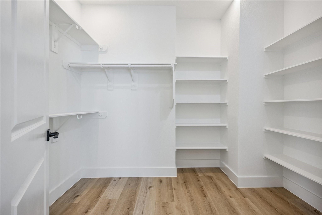 1032 W 17th Street - Photo 22