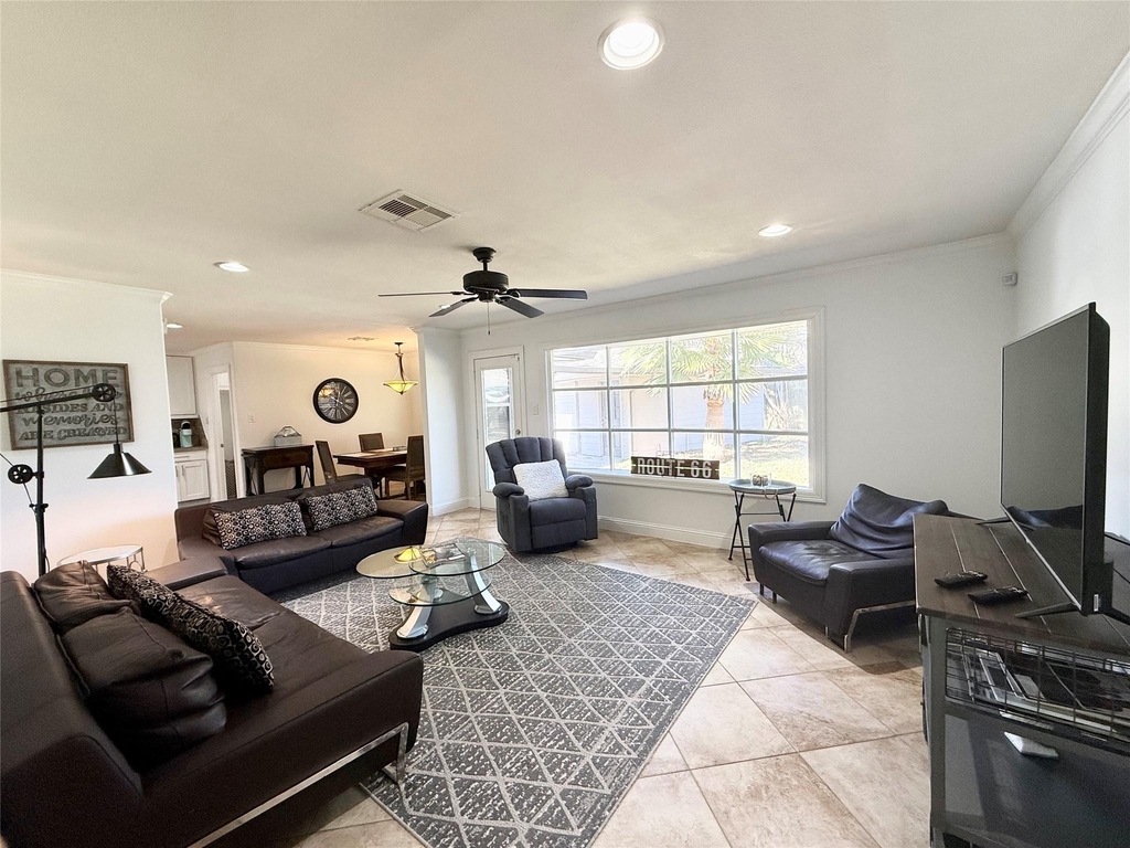 5454 Imogene Street - Photo 3