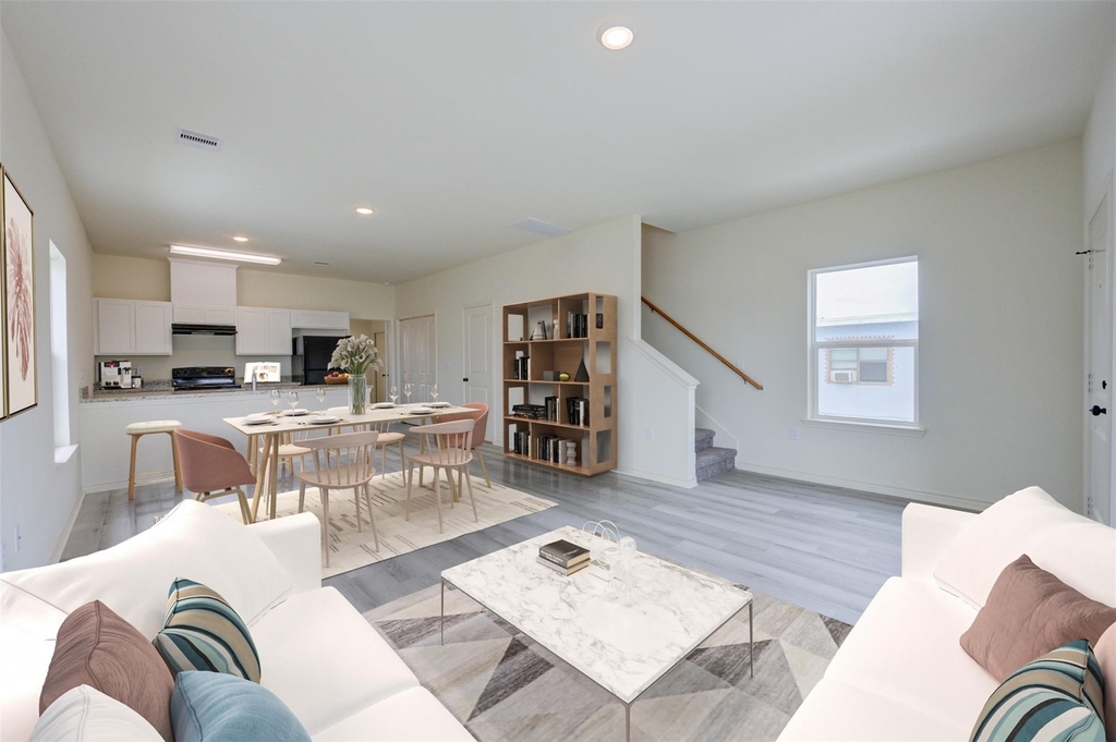 4306 Ball Street Front - Photo 1
