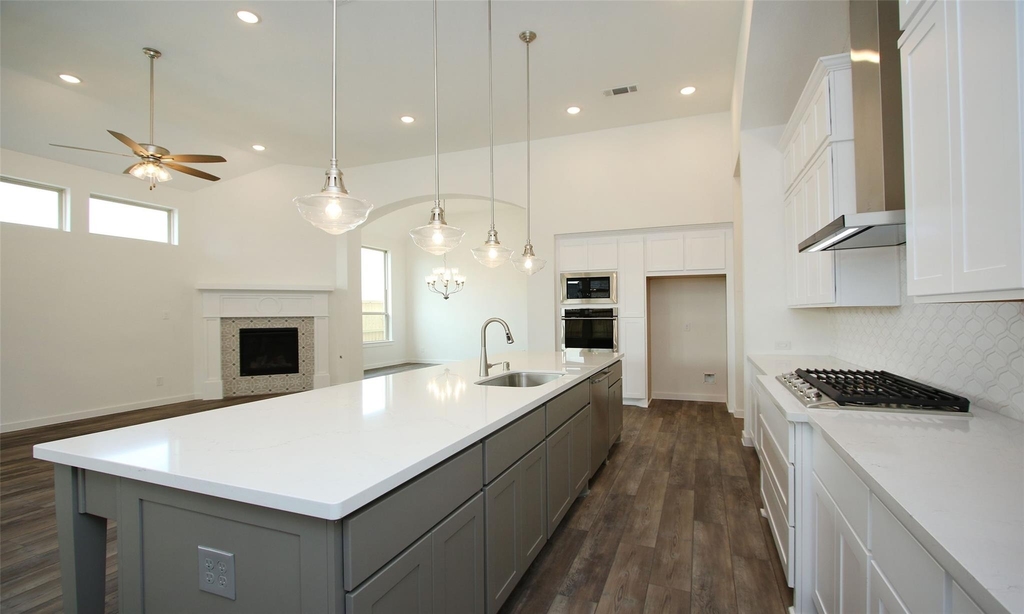 23715 Fernbriar Street - Photo 8
