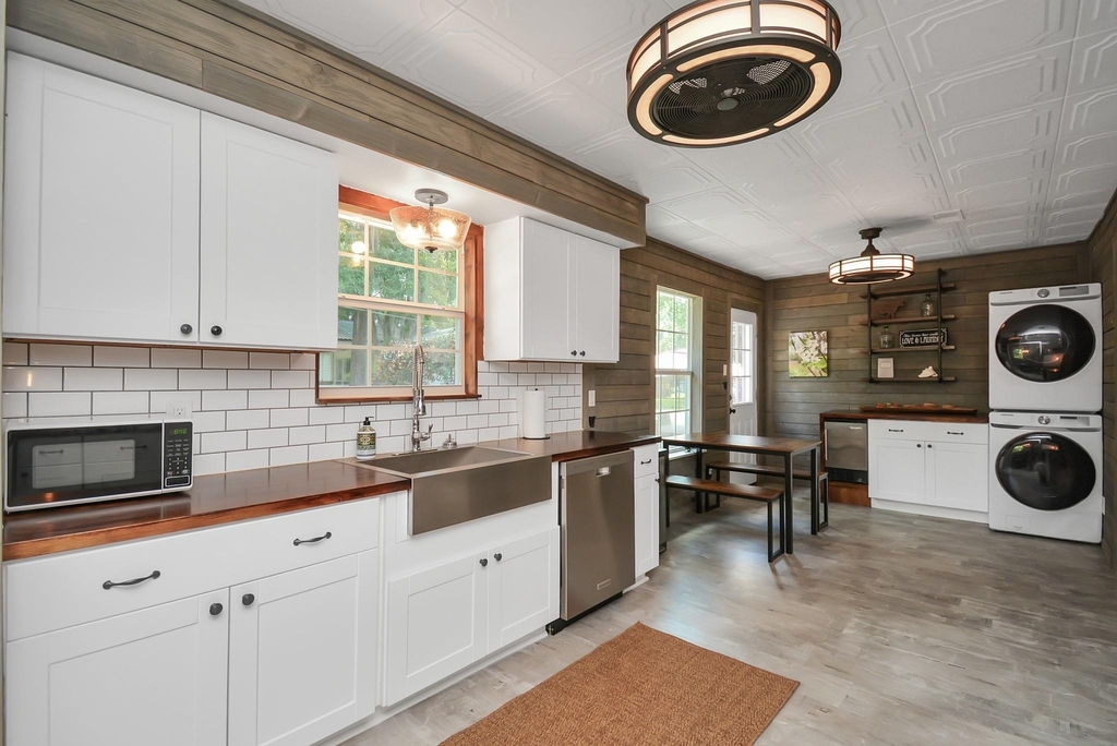 22936 Mossy Oaks Road - Photo 2
