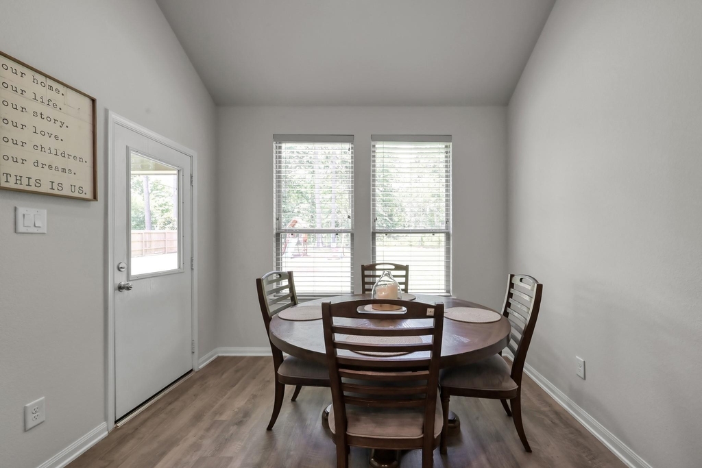 6185 White Oak Leaf Loop - Photo 16