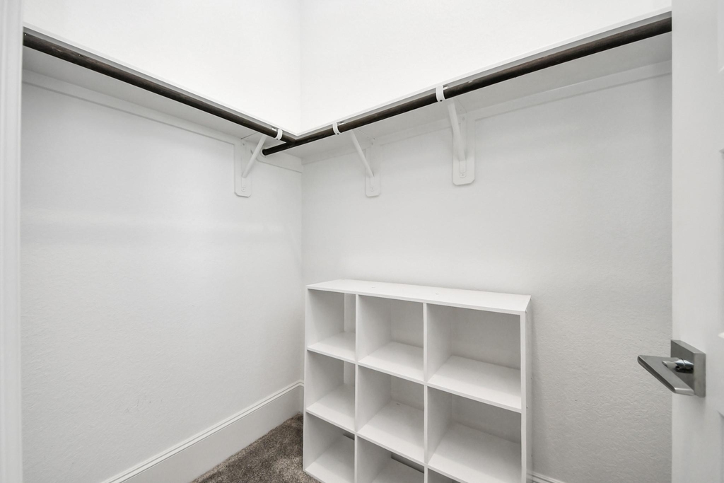 8119 Messina Mount Drive - Photo 18