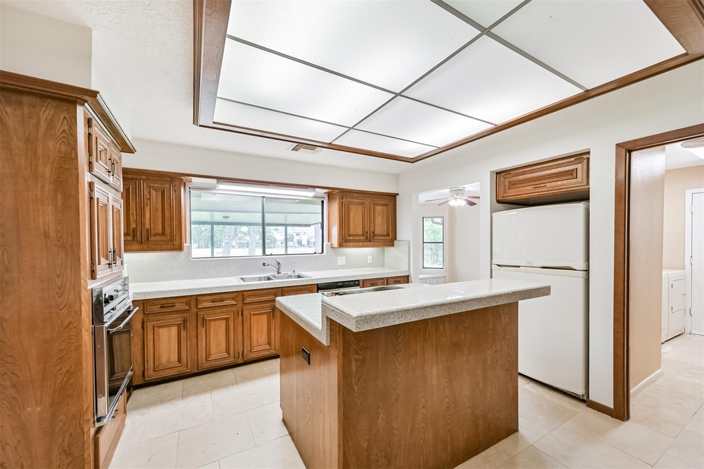 16040 Dunes Drive - Photo 11