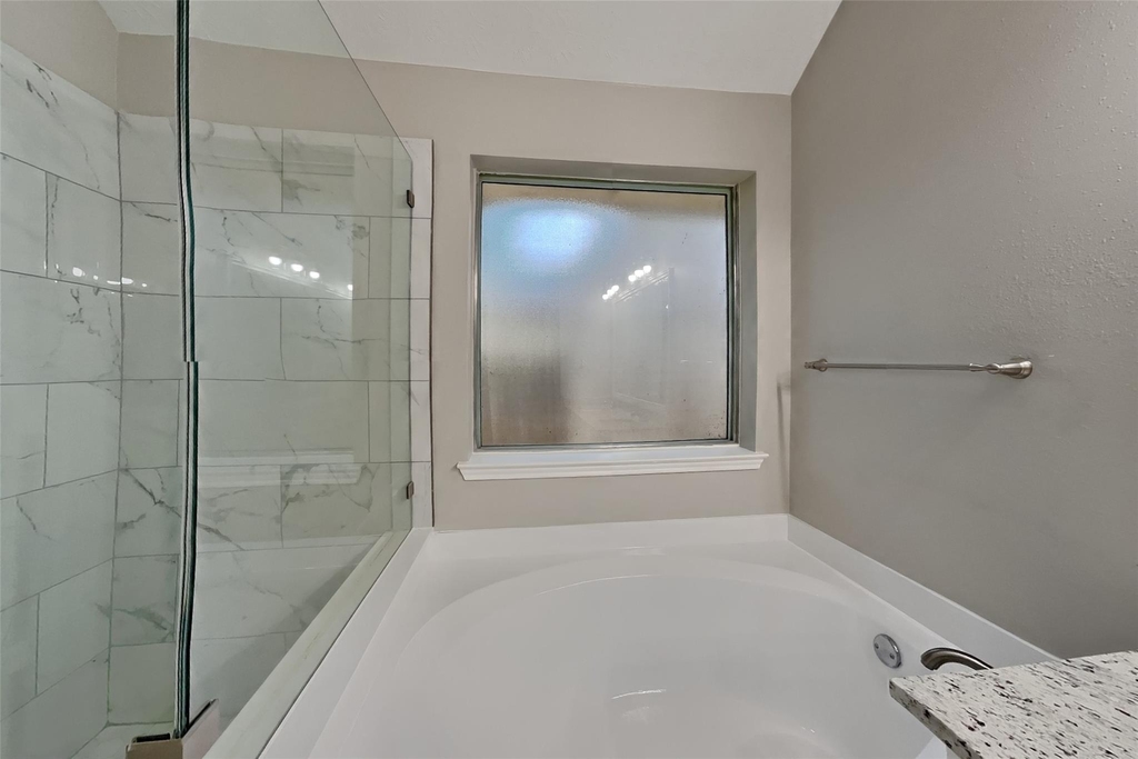 16407 Redbud Berry Lane - Photo 9