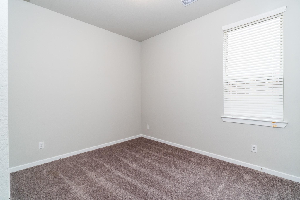 27054 Golden Knoll Drive - Photo 13