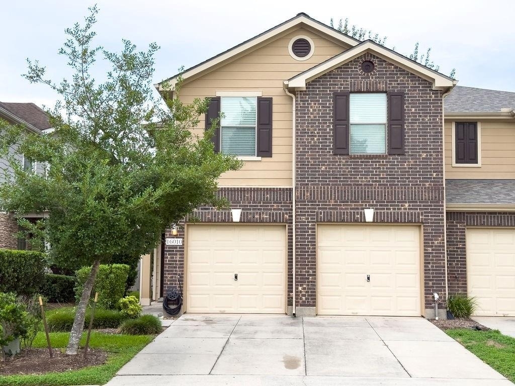 16010 Limestone Lake Drive - Photo 0