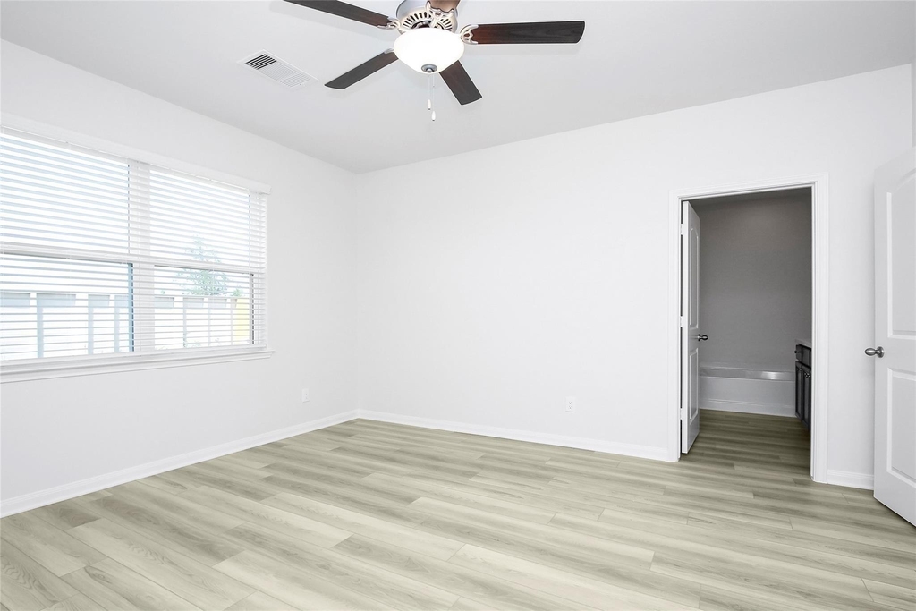 474 Amberwood Park Drive - Photo 11
