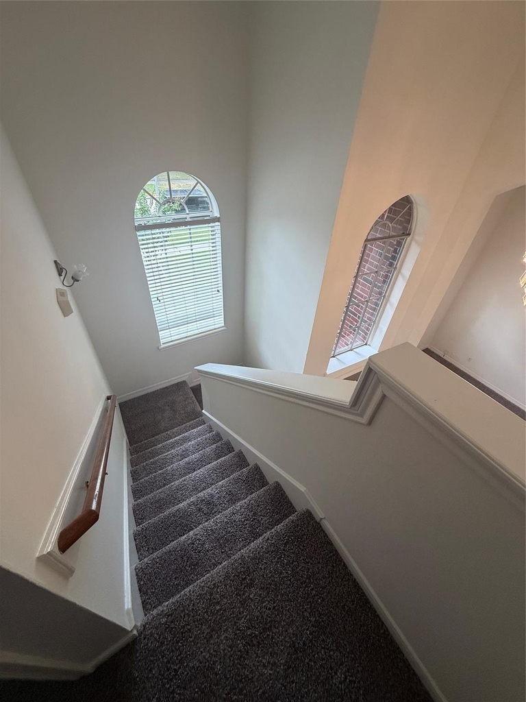 4163 Surreydon Drive - Photo 9