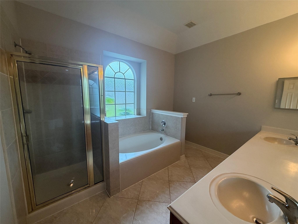 4163 Surreydon Drive - Photo 22
