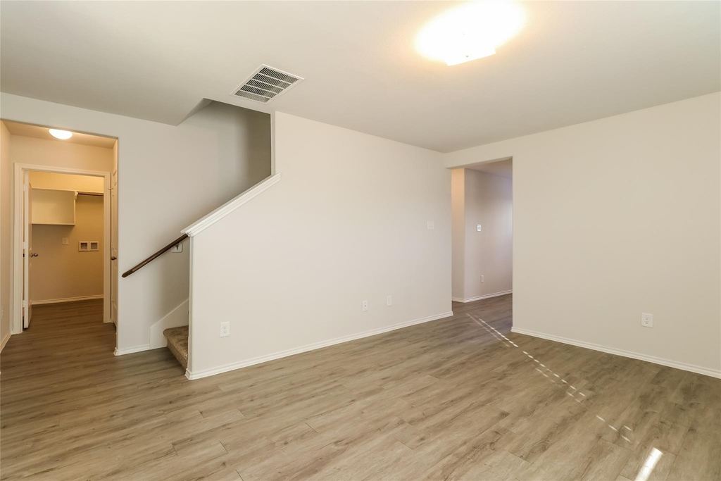 2536 N Lina Court - Photo 5