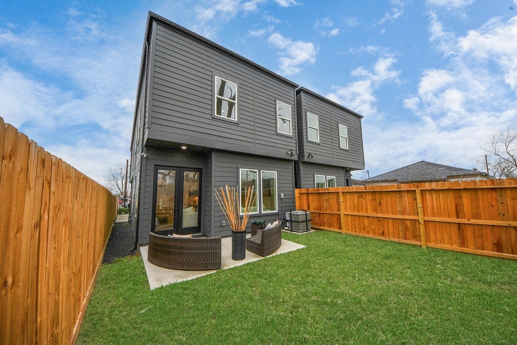 4415 Coke Street - Photo 41