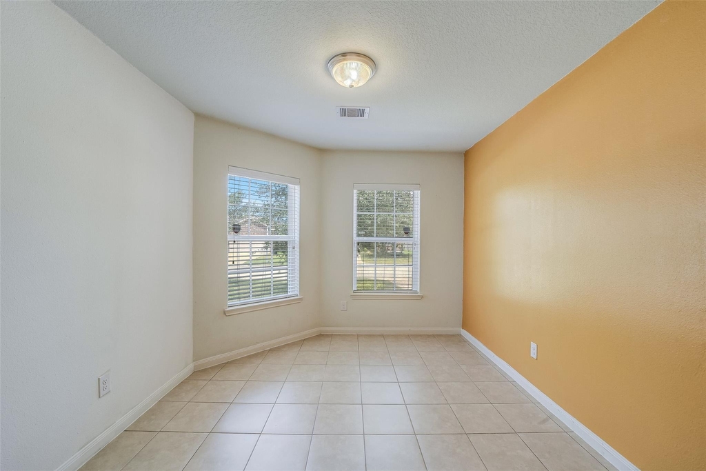 22719 Tabberts Way - Photo 8