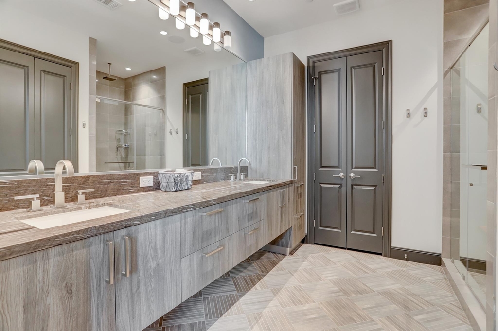 1211 Caroline Street - Photo 13