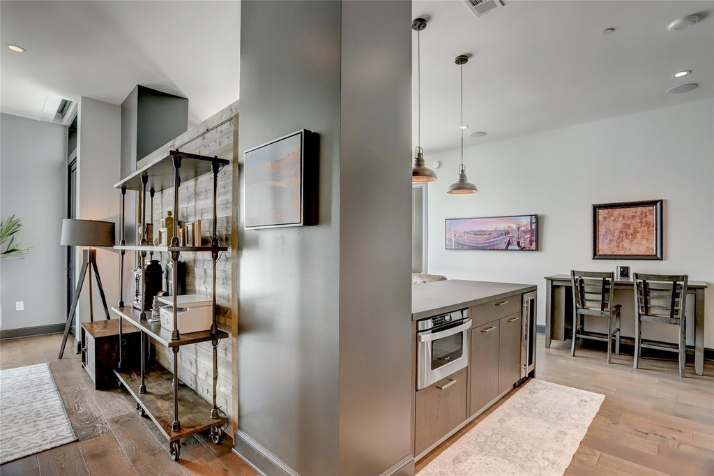 1211 Caroline Street - Photo 8