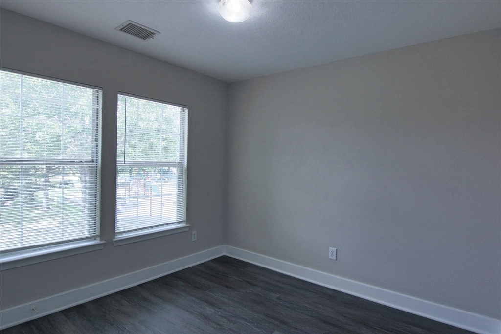 6335 Torrance Elms Court - Photo 12