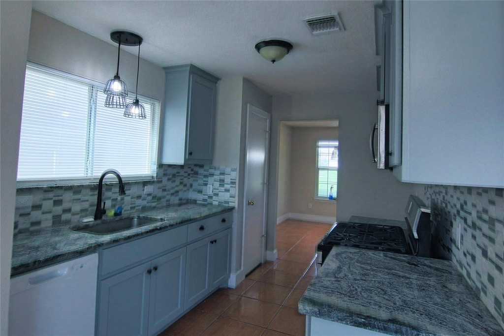 6335 Torrance Elms Court - Photo 3