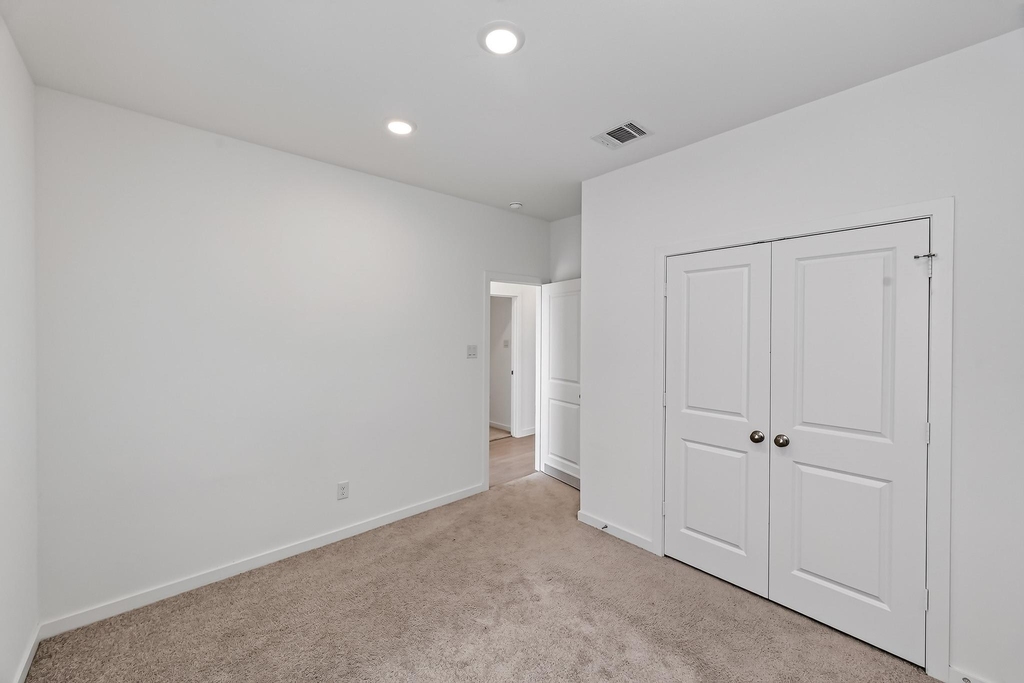 5822 Majestic Sky Drive - Photo 9