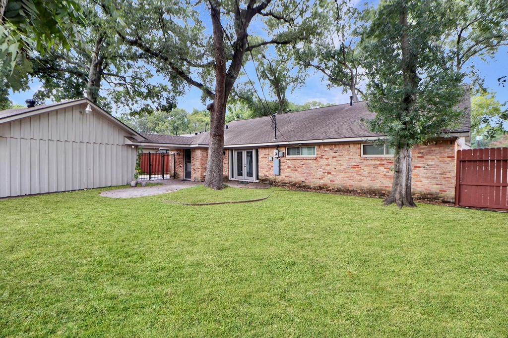 5735 Wigton Drive - Photo 19