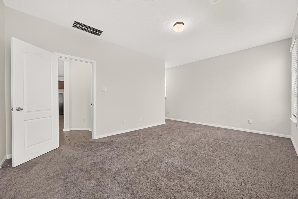 2118 Katalonia Lane - Photo 19