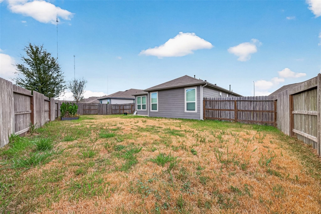 2118 Katalonia Lane - Photo 37