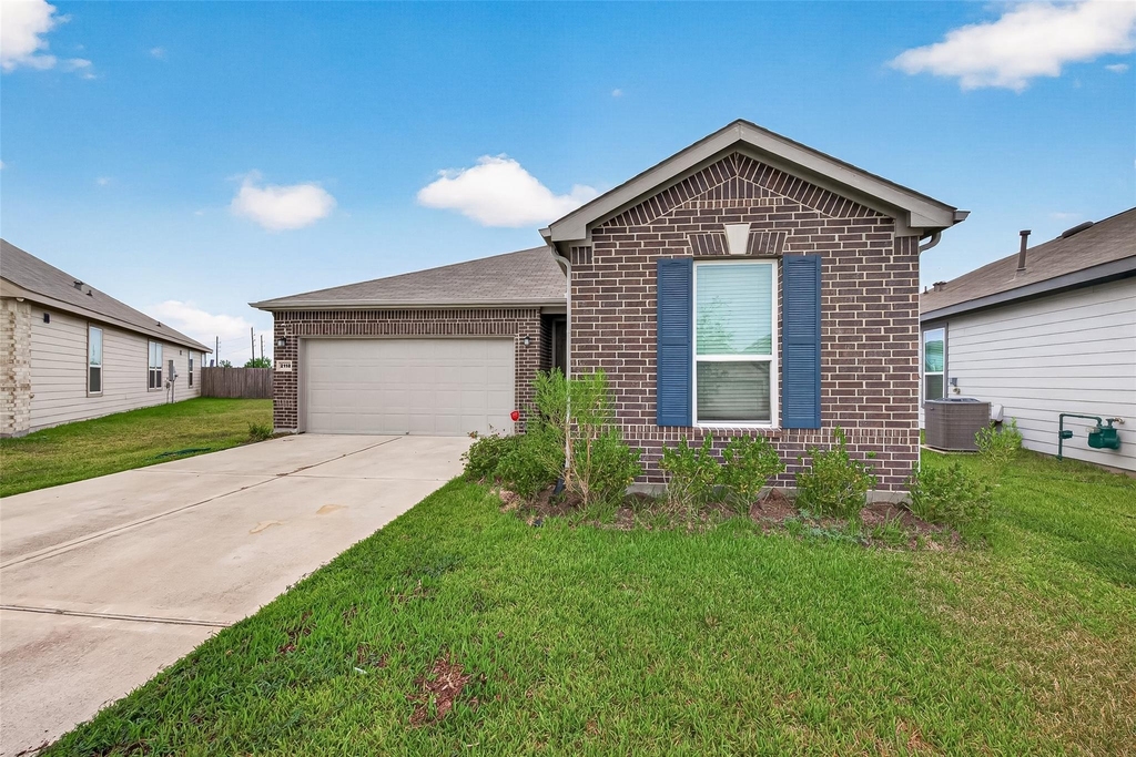 2118 Katalonia Lane - Photo 1