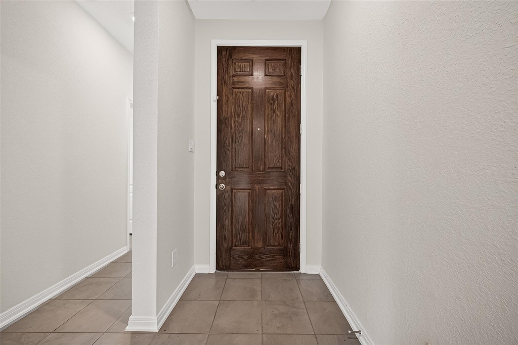 2118 Katalonia Lane - Photo 5