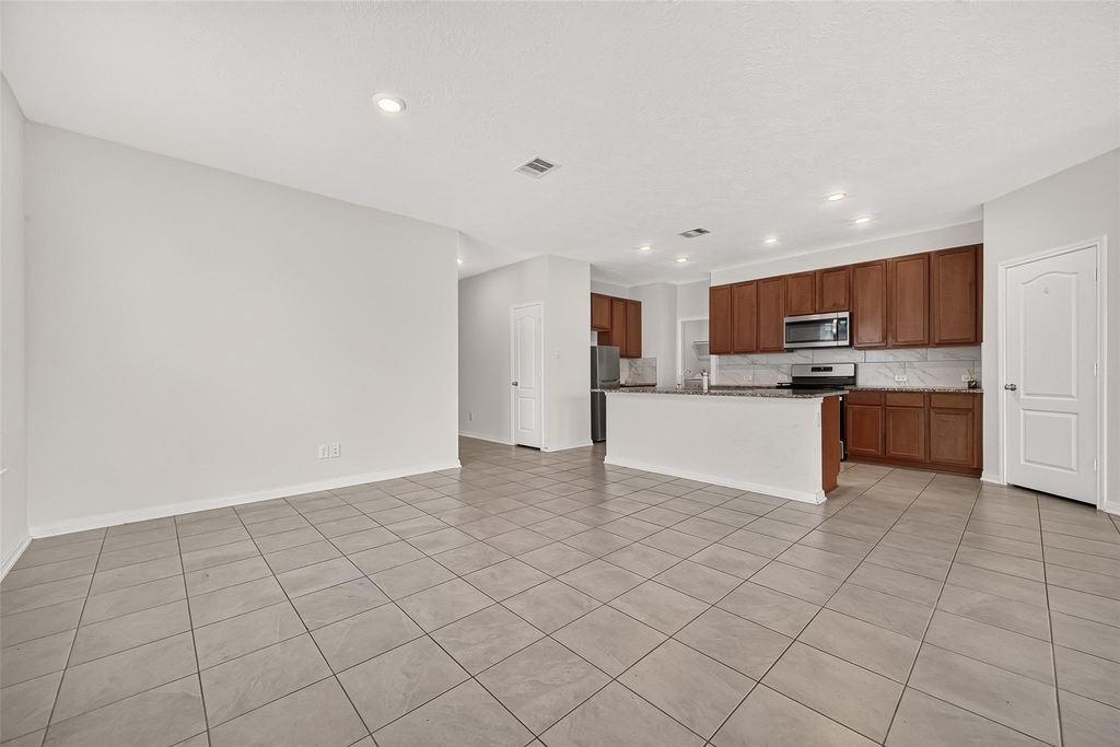 2118 Katalonia Lane - Photo 13