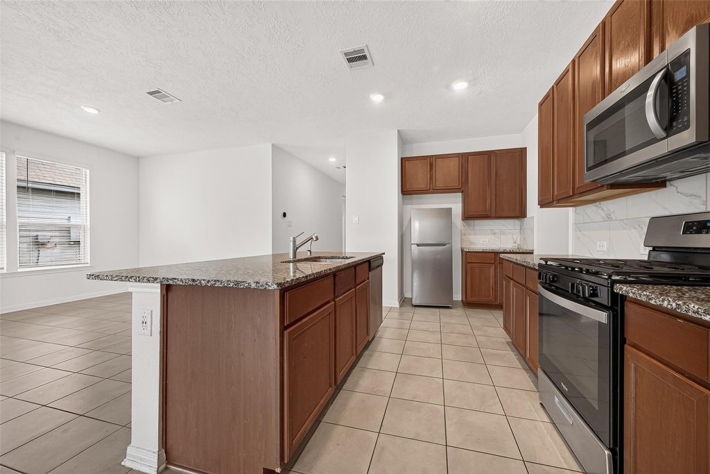 2118 Katalonia Lane - Photo 9