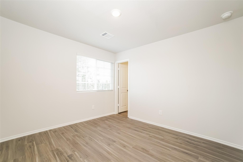 1217 Narrow Heights Drive - Photo 10
