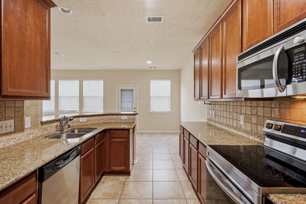267 Bloomhill Place - Photo 9