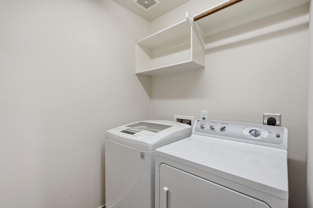267 Bloomhill Place - Photo 13