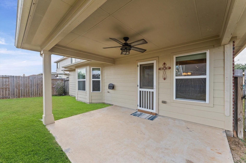 24530 Lakecrest Town Drive - Photo 22