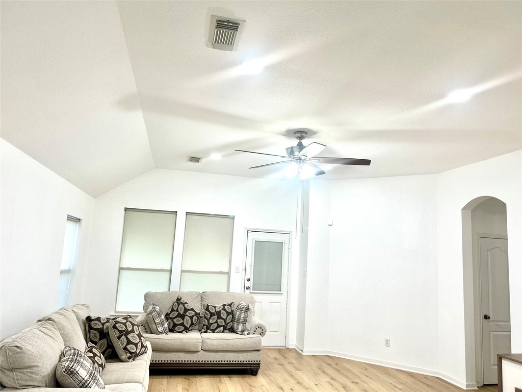 7106 Marble Springs Drive - Photo 10