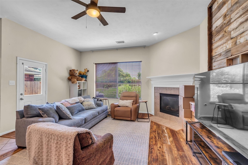 10711 Gilford Crest Drive - Photo 1