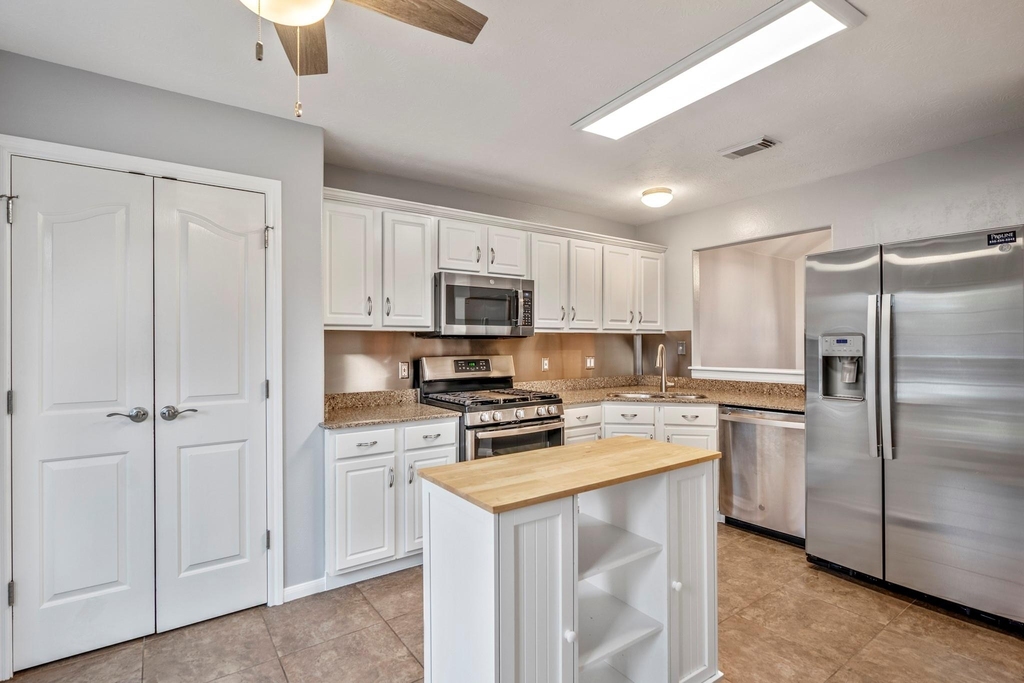 2923 Goldspring Lane - Photo 8