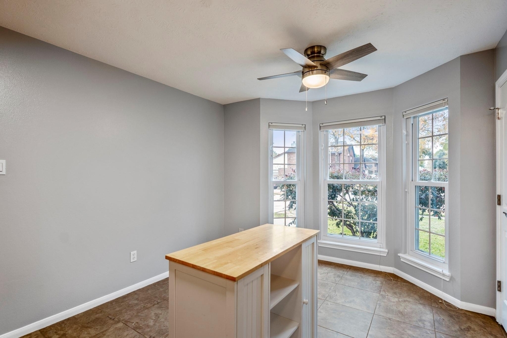 2923 Goldspring Lane - Photo 11