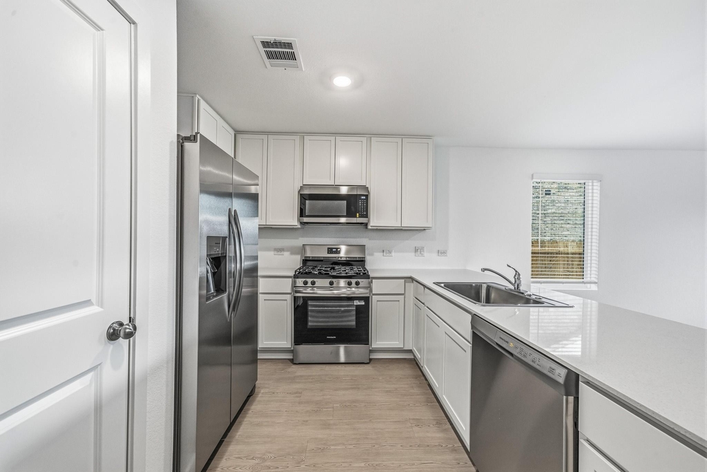 3012 Calhoun Falls Drive - Photo 6