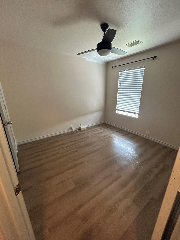 23831 Pebworth Place - Photo 15