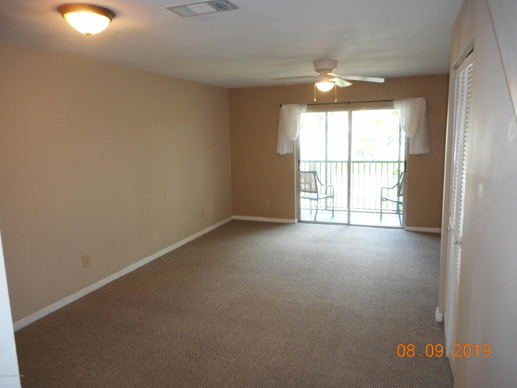 1010 Pine Tree Drive - Photo 5